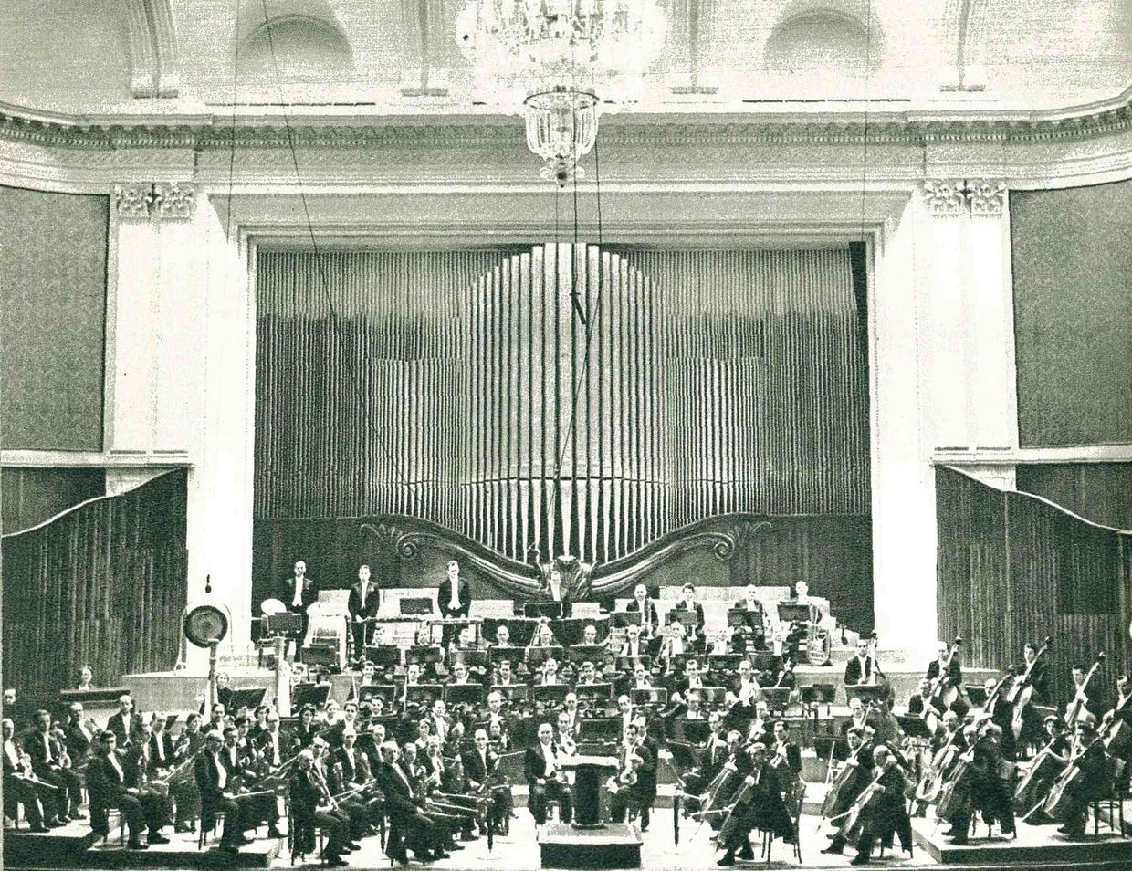 Симфонический оркестр и хор Варшавской Национальной Филармонии